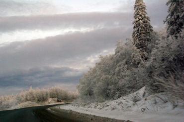 Фото На дороги Челябинской области выведена дополнительная снегоуборочная техника