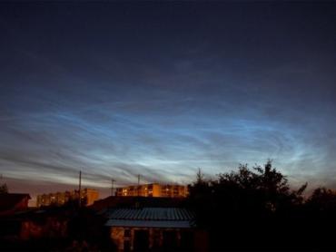 Фото В Челябинск пробились серебристые облака