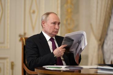 Фото Владимир Путин отказался от предвыборных дебатов