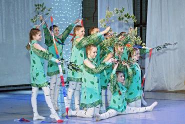 Фото В Миассе при поддержке ГРЦ Макеева состоялся девятый благотворительный патриотический концерт