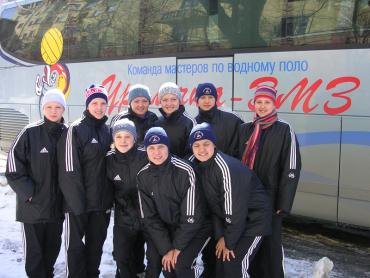Фото «Уралочка» отправилась болеть за «Легенд российского хоккея»