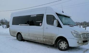 Фото В Златоусте задержан автобус с туристами из Челябинска под управлением бесправного водителя