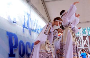 Фото Челябинцев 12 июня порадуют «Многоликая Россия» и «дружный» парад