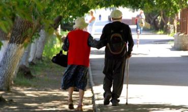 Фото Более 827 тысяч пенсионеров Челябинской области получили выплаты ко Дню пожилого человека