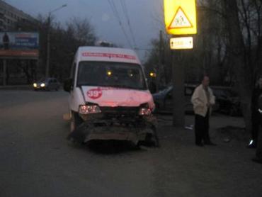 Фото Тройное ДТП в Челябинске: пострадали два человека (ФОТО)