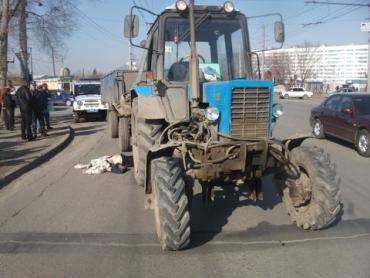 Фото В Челябинске трактор сбил на смерть пешехода 