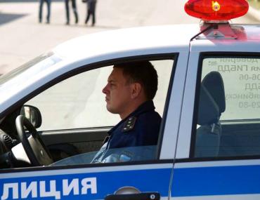 Фото В Челябинске случайный попутчик, угрожая ножом, отобрал у водителя деньги