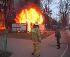 Фото В Магнитогорске обгорела продавец торгового ларька