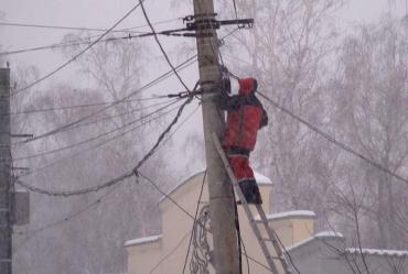 Фото В Ленинском районе Челябинска люди более суток провели без электричества