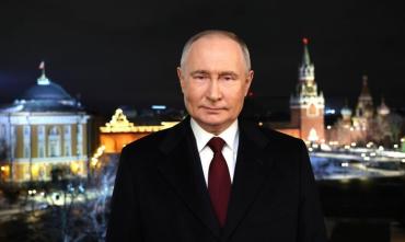 Фото Владимир Путин: «Мы станем еще сильнее»