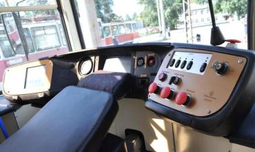 Фото В Челябинске ищут водителей автобусов, троллейбусов и трамваев