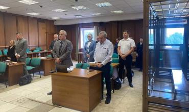 Фото Началось оглашение приговора в отношении Белоусова и его тещи