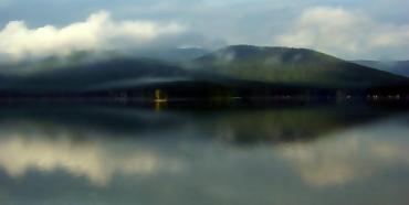 Фото На озере Тургояк ввели новые запреты – запрещено парковать моторные лодки