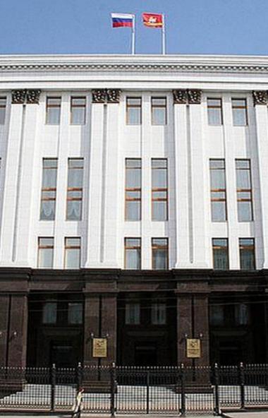 Управляющий делами губернатора и правительства Челябинской области 44-летний Евгений Алек