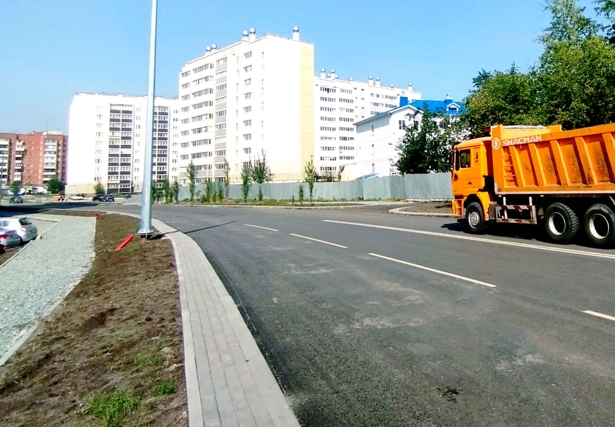 Дорожный ремонт в Челябинске обещают завершить в срок | 16.08.2023 |  Челябинск - БезФормата