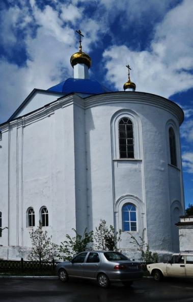 Жители города Нязепетровска (Челябинская область) борются за восстановление старинного храма в че