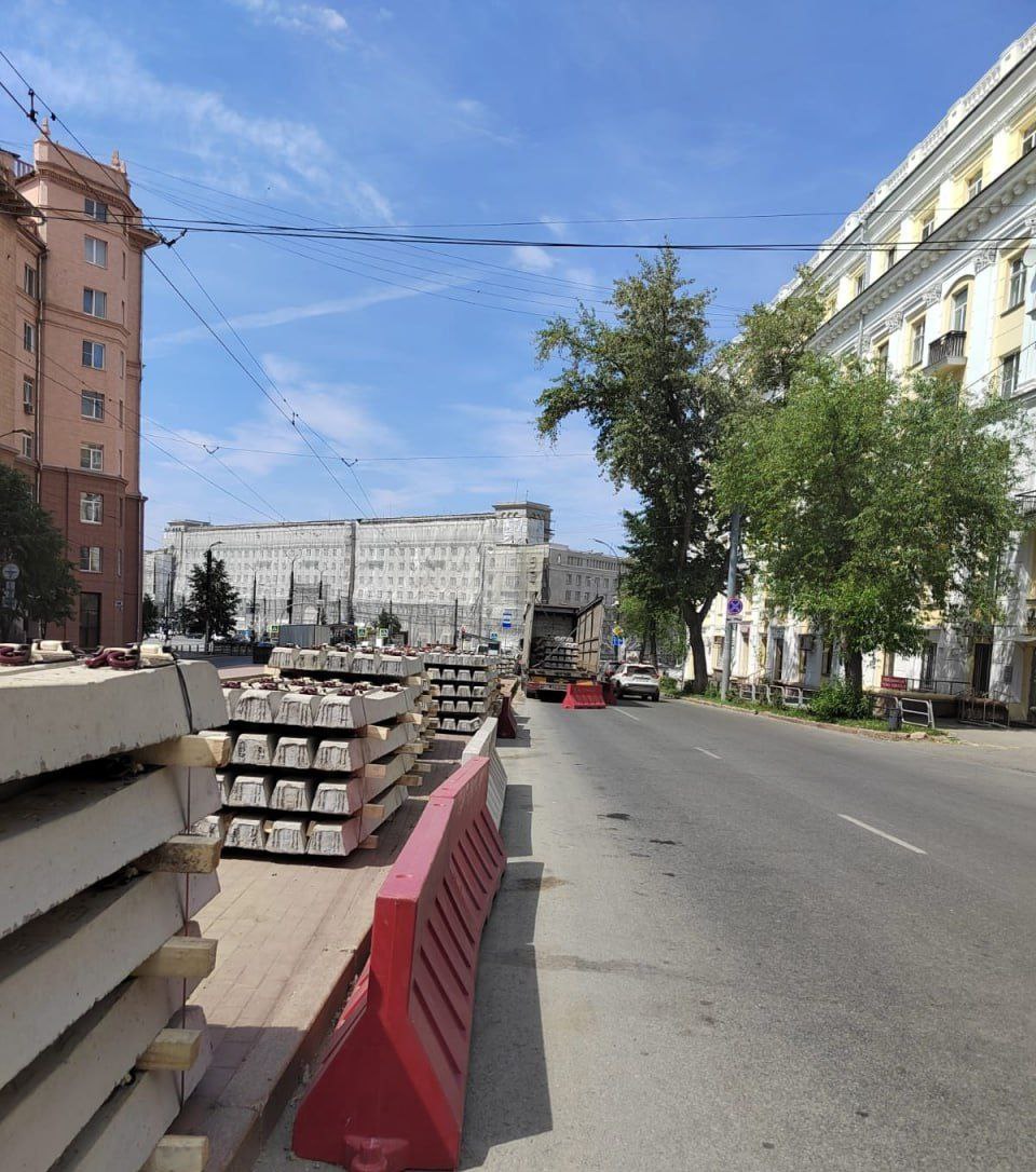 В Челябинске продолжается ремонт путей, горожане страдают без трамваев |  Урал-пресс-информ