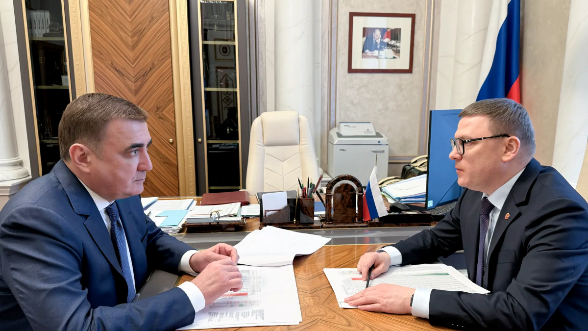 Дюмин и Текслер обсудили в Москве межбюджетные отношения и помощь бойцам СВО