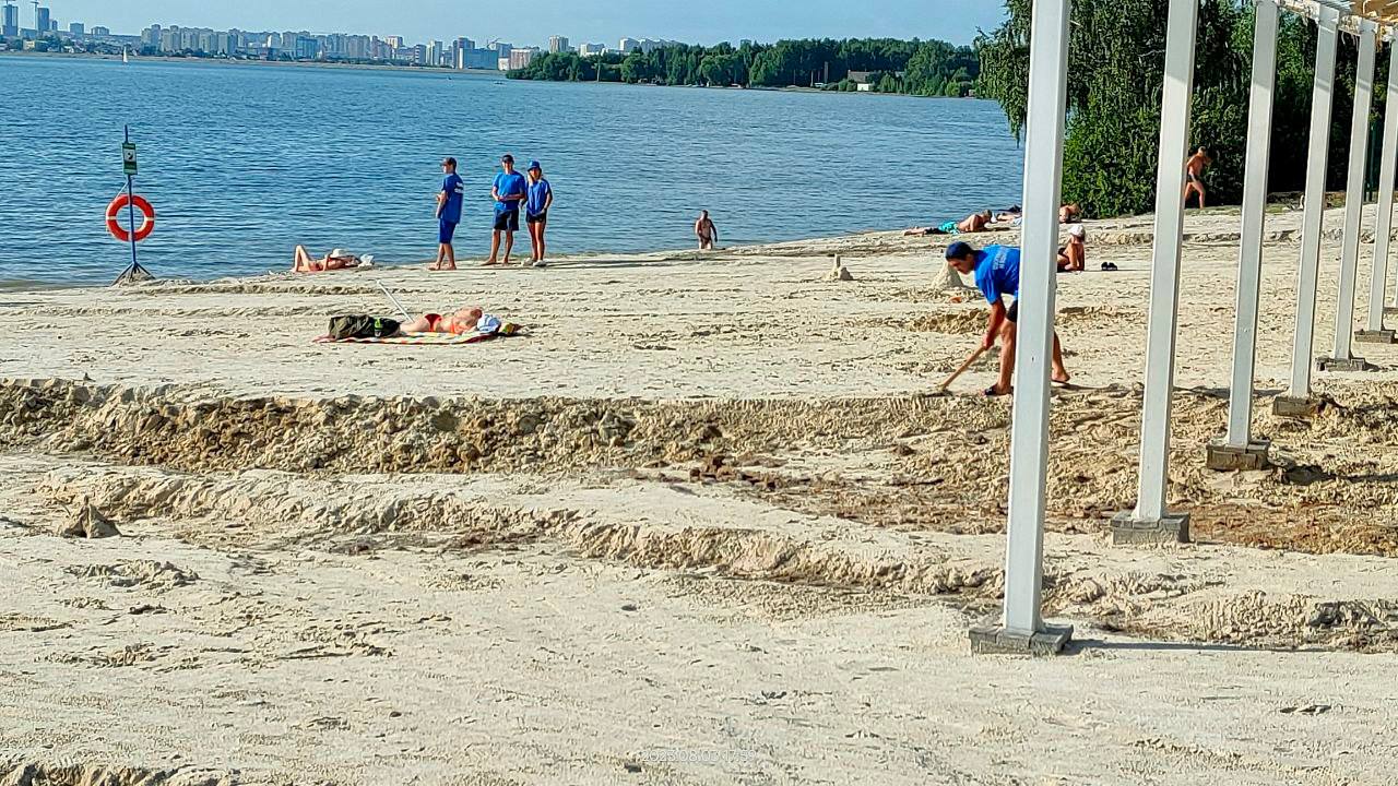 В Челябинске восстановили пляж на озере «Смолино» | 04.08.2023 | Челябинск  - БезФормата