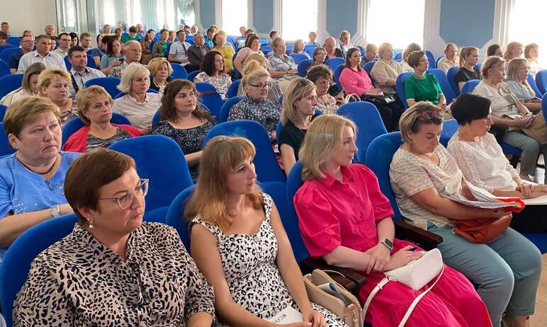 Федерация профсоюзов Челябинской области совместно с Государственной инспекцией труда организовал