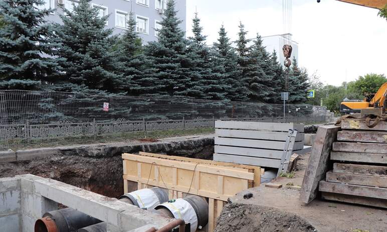 В Челябинске в связи с реконструкцией теплотрассы на два дня перекроют проспект Ленина в районе о