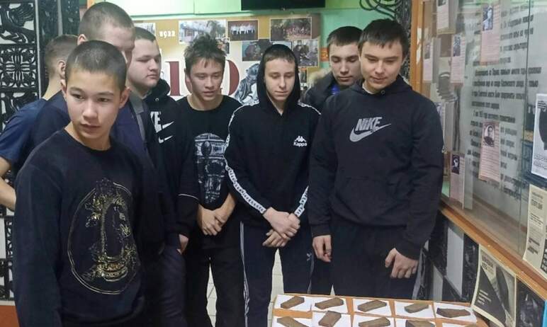 В Каслях (Челябинская область) волонтеры «Единой России» провели исторический квест, посвященный 