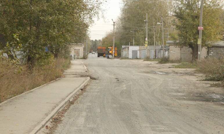 В Челябинске в текущем сезоне из больших дорожных объектов осталось отремонтировать дороги по дву