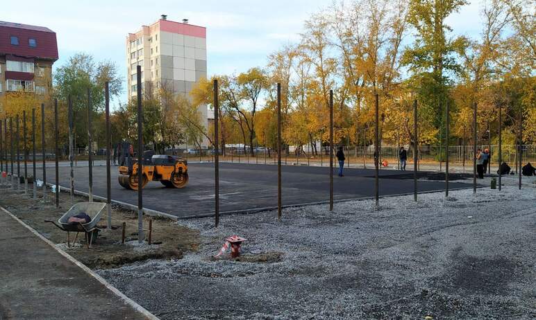 В Челябинске на обновление спортивных площадок при школах в текущем году направлено свыше 60-ти м