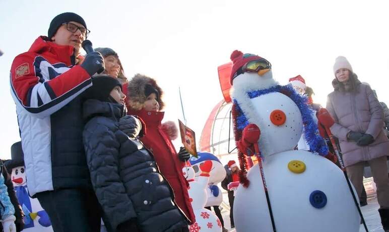 В воскресенье, 12 декабря, у Ледовой арены «Трактор» состоится флешмоб снеговиков – участников бл