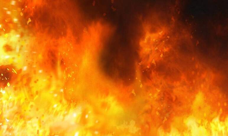 В селе Полтавка Карталинского района (Челябинская область) произошло возгорание паров топлива на 