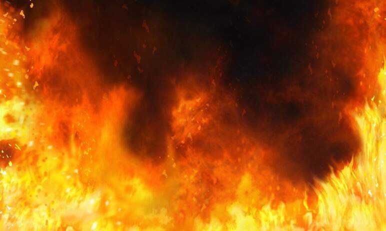 В Сатке (Челябинская область) произошел пожар на одном из объектов комбината «Магнезит» - загорел