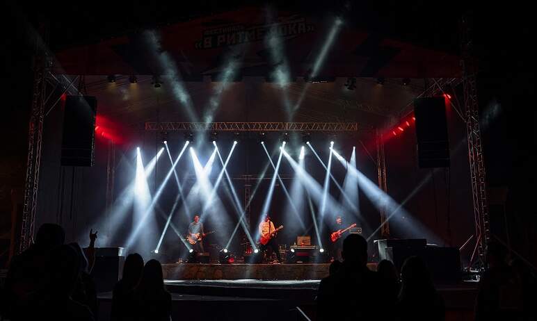 В Челябинске объявлен старт приёма заявок на традиционный городской фестиваль рок музыки. «В ритм