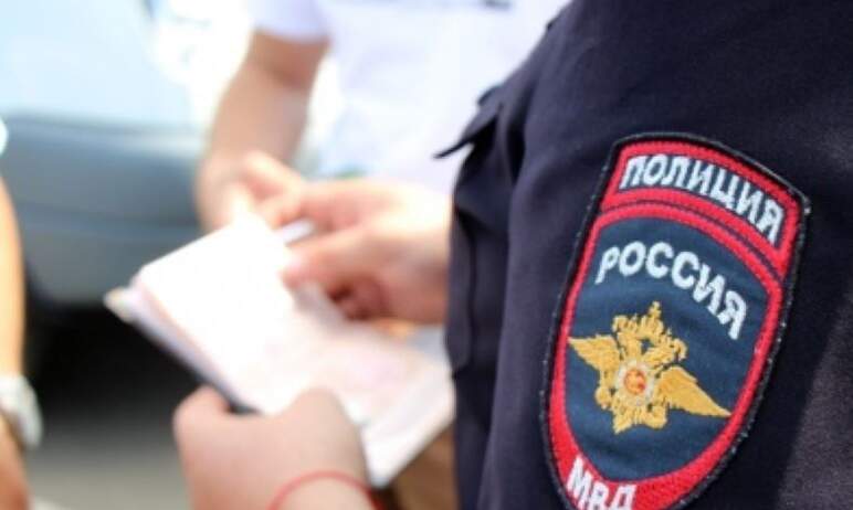 В Челябинске сотрудники полиции проверяют информацию о ночной стрельбе из окна многоэтажки, откры