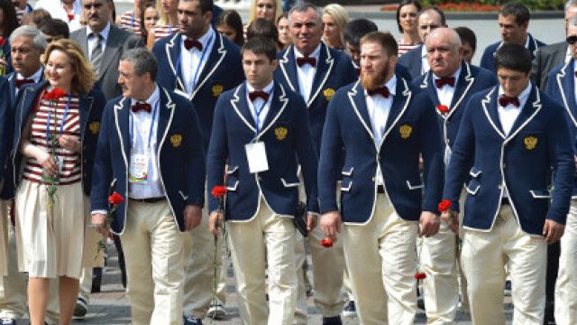 По данным издания, на Игры-2016 отправились около 70 спортсменов, в их числе мужская и женская ко