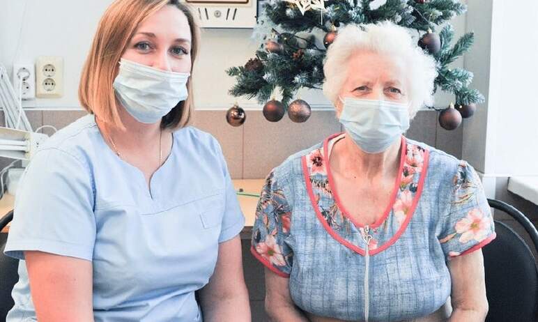 Онкологи клиники Южно-Уральского государственного медицинского университета спасли 77-летнюю паци