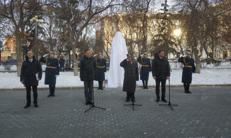Сегодня, 29 декабря, в Челябинске на Бульваре Славы состоялось торжественное открытие бюста Никол