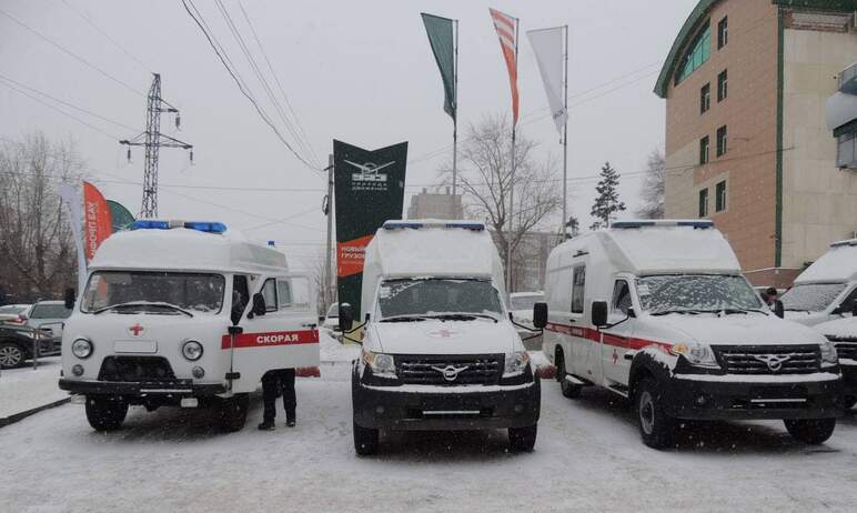 Медицинские учреждения Челябинской области получили 23 новых автомобиля скорой медицинской помощи