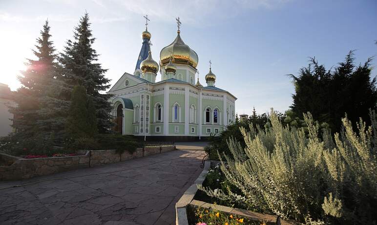 В воскресенье, 12 июня, православные отметят один из главных христианских праздников - День Свято