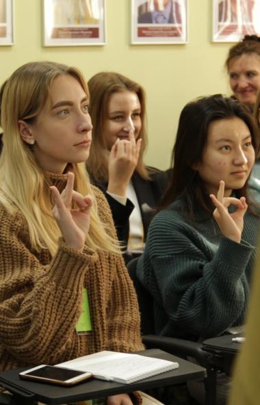 Сегодня, 21 апреля, стартовала досрочная итоговая аттестация девятиклассников. Основной государст