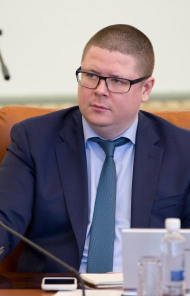 Заместитель губернатора Челябинской области Анатолий Векшин справился с коронави