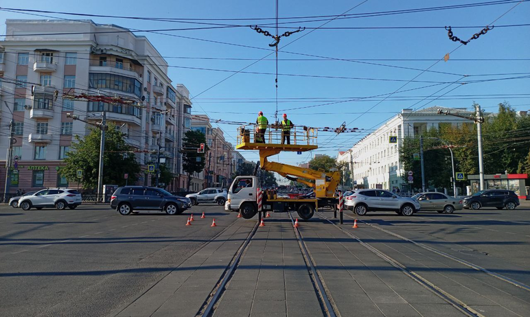 В Челябинске в предстоящие выходные дни проспект Ленина закроют для троллейбусов на участке от Св