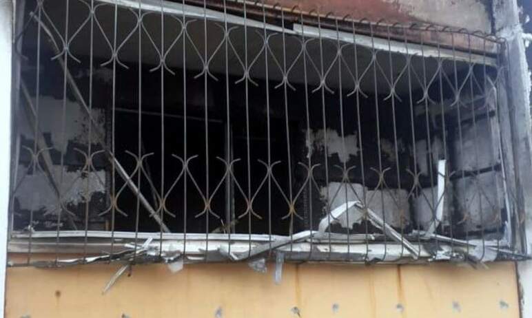 Пожар в квартире жилого дома на улице Скульптора Головницкого в Челябинске, произошедший утром 26