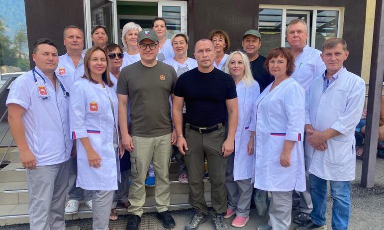 Медицинские работники из Челябинской области проводят диспансеризацию в Волновахском районе Донец