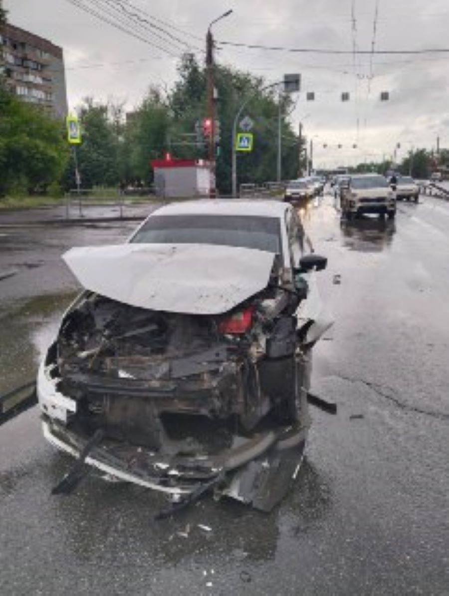 В Челябинске в ДТП пострадали три девочки и женщина | 15.07.2023 | Челябинск  - БезФормата