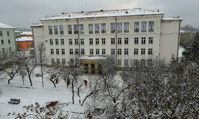 Школу №106 в Трехгорном (Челябинская область) в этом году ждет комплексный ремонт, который будет 