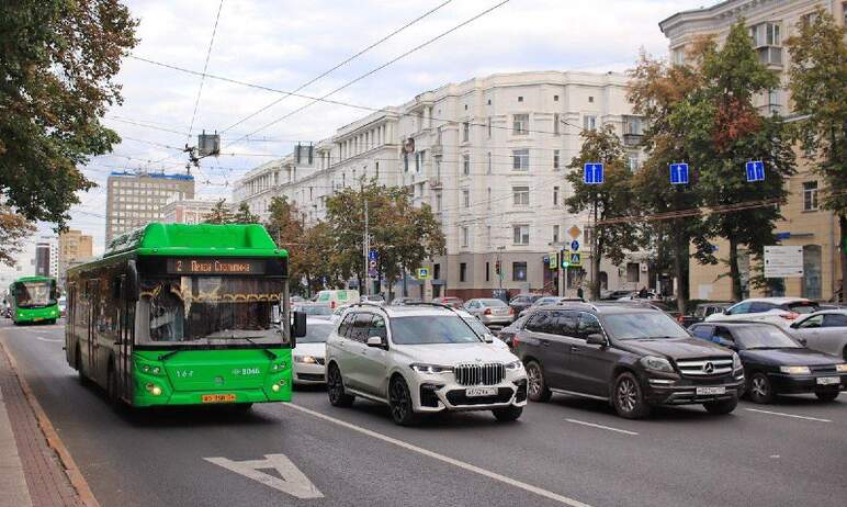 В Челябинске общественный транспорт на проспекте Ленина поехал быстрее, что связано с появлением 