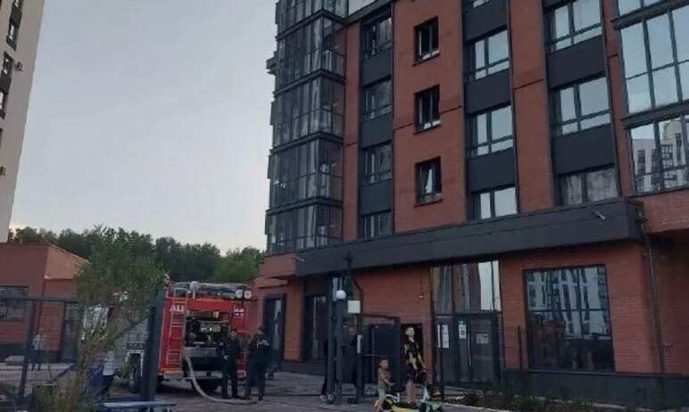 В Челябинске вечером первого июля произошел пожар в многоквартирном доме по Комсомольскому проспе