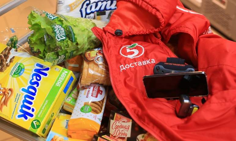 Наполнитель для кошачьих туалетов, спички, корм для домашних животных и бананы. Торговая сеть «Пя