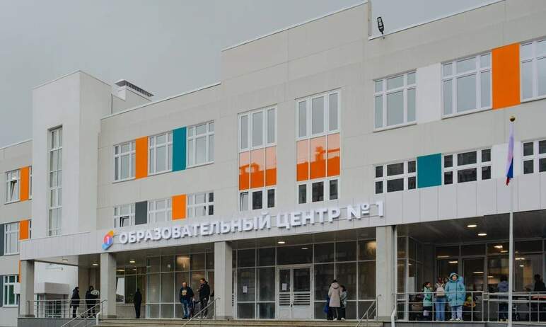 Сегодня, 19 сентября, стартовал учебный процесс в новом образовательном центре №1 в микрорайоне «