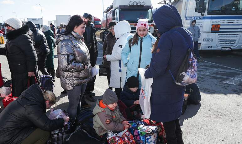 Эвакуация беженцев из ЛНР и ДНР в Россию вызвана провокациями и агрессией со стороны украинских в